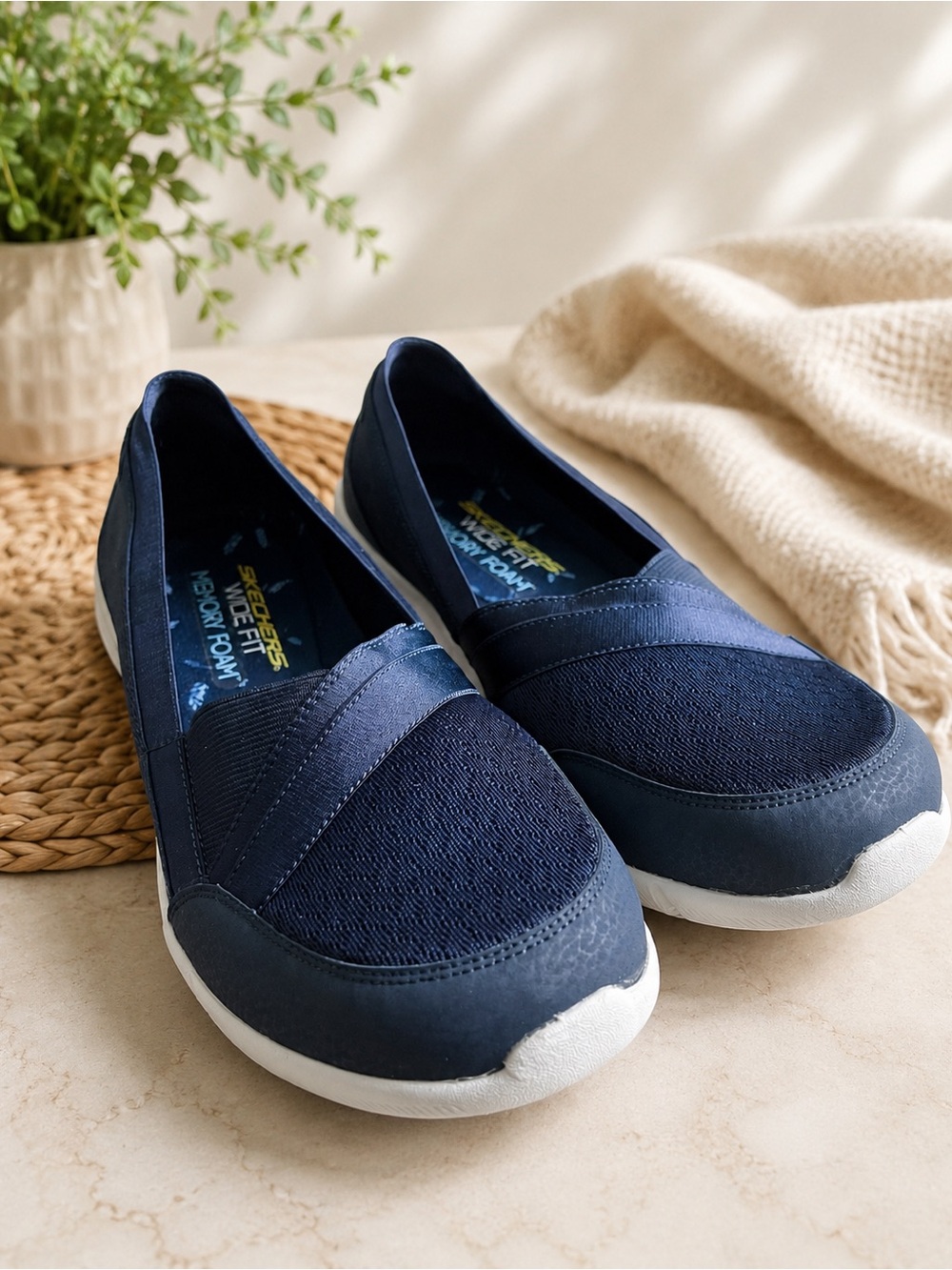 Womens Sketchers Wide Fit 10W Navy